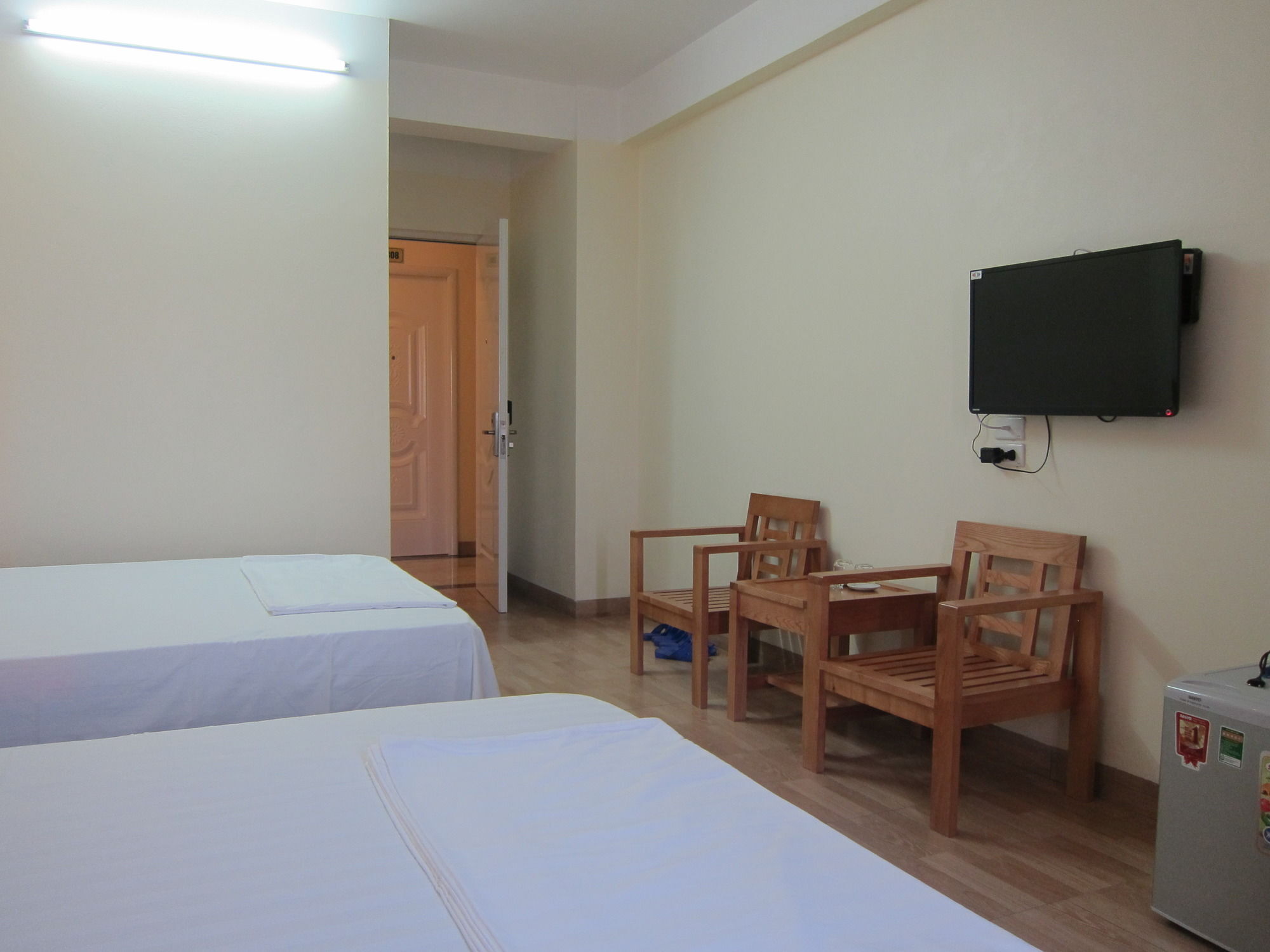 Noi Bai Dragon Airport Hotel מראה חיצוני תמונה