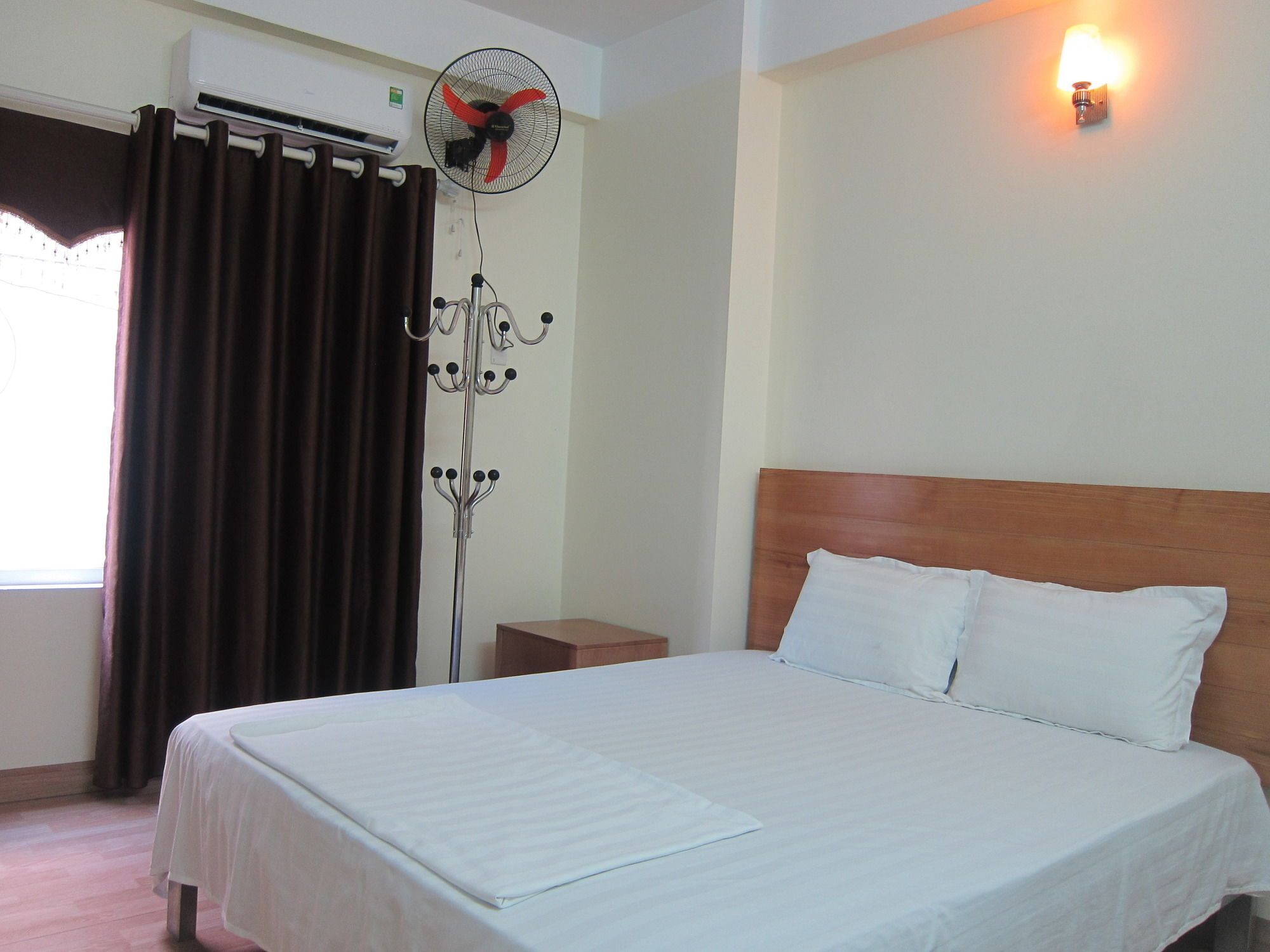 Noi Bai Dragon Airport Hotel מראה חיצוני תמונה
