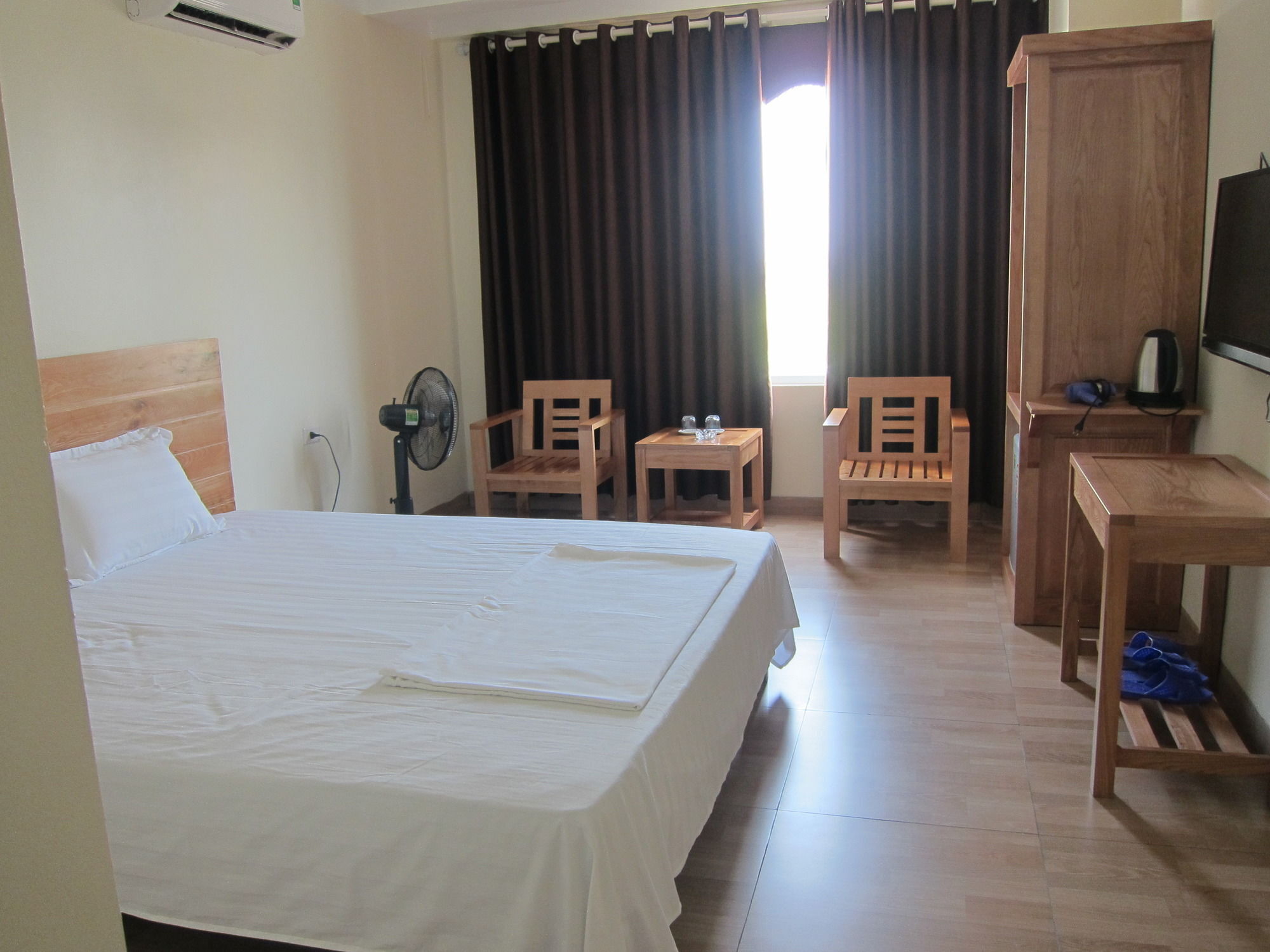 Noi Bai Dragon Airport Hotel מראה חיצוני תמונה