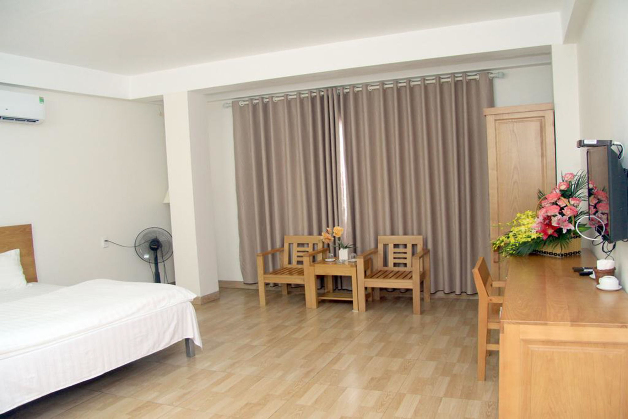 Noi Bai Dragon Airport Hotel מראה חיצוני תמונה