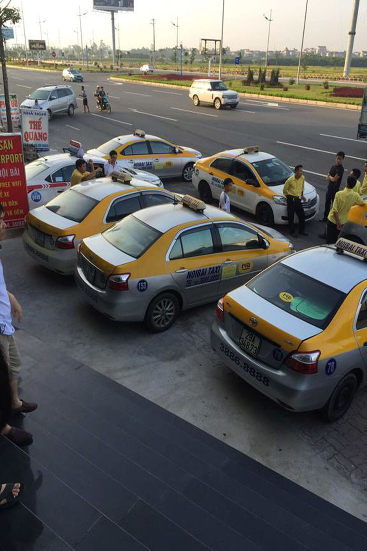 Noi Bai Dragon Airport Hotel מראה חיצוני תמונה