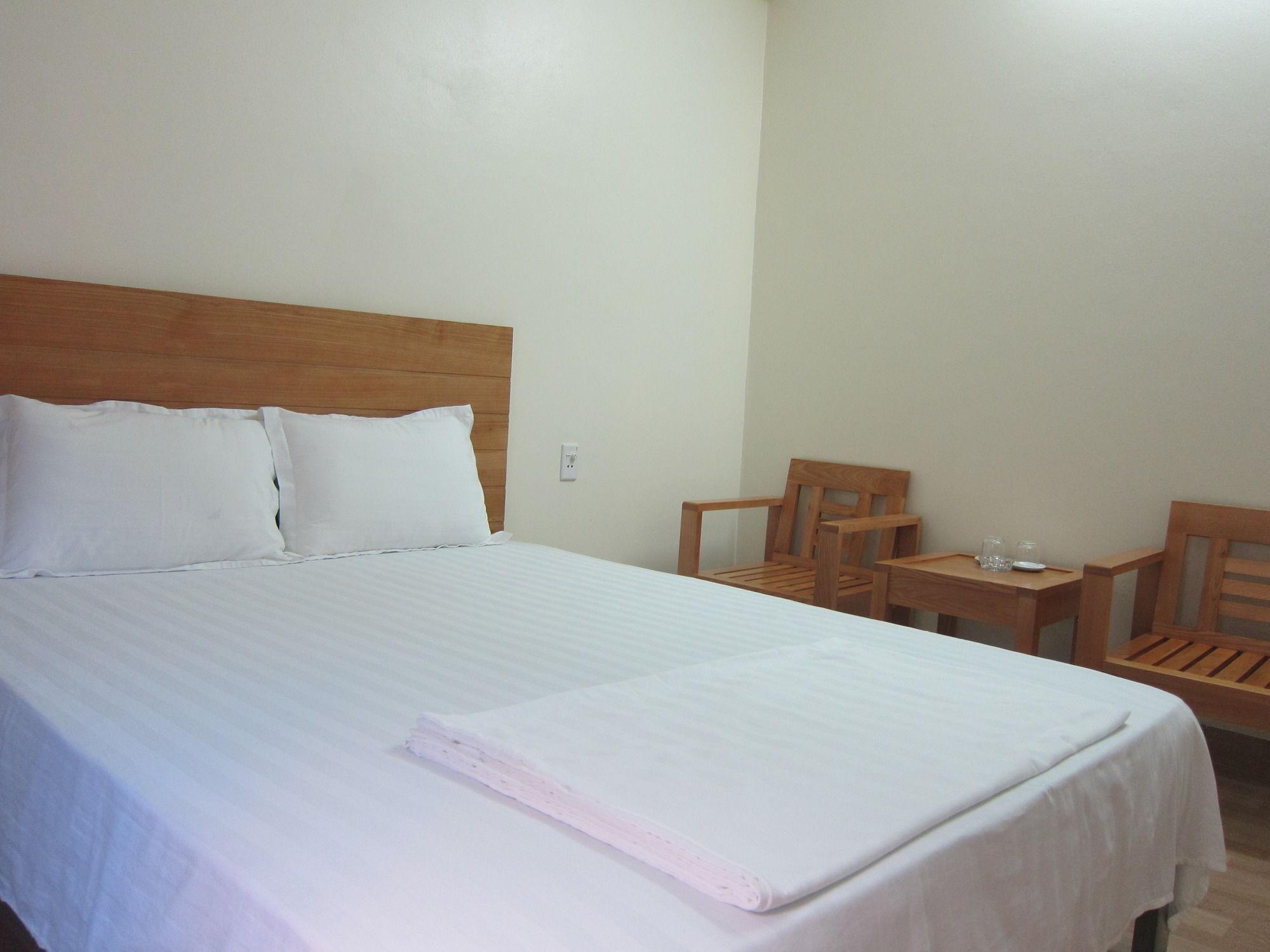 Noi Bai Dragon Airport Hotel מראה חיצוני תמונה